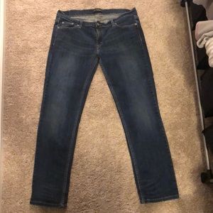 Women’s Levi Jeans